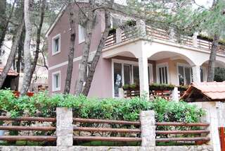 Отель Hotel Art Media Херцег-Нови-0