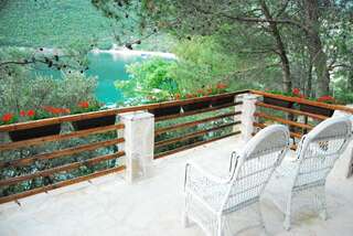 Отель Hotel Art Media Херцег-Нови Люкс с 1 спальней, террасой и видом на море-2