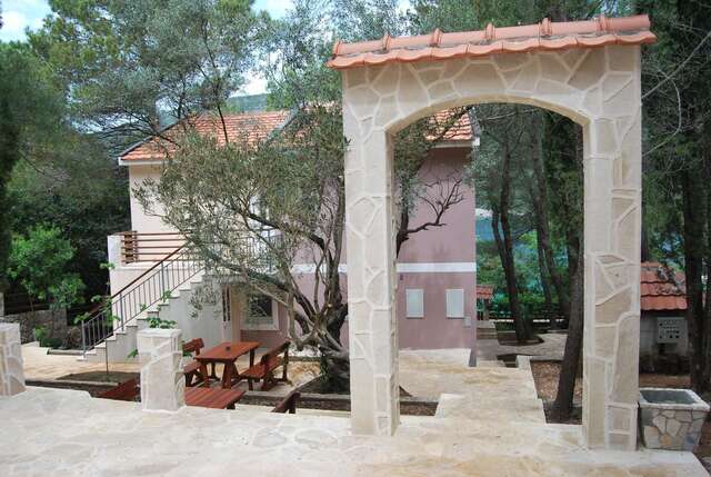 Отель Hotel Art Media Херцег-Нови-11